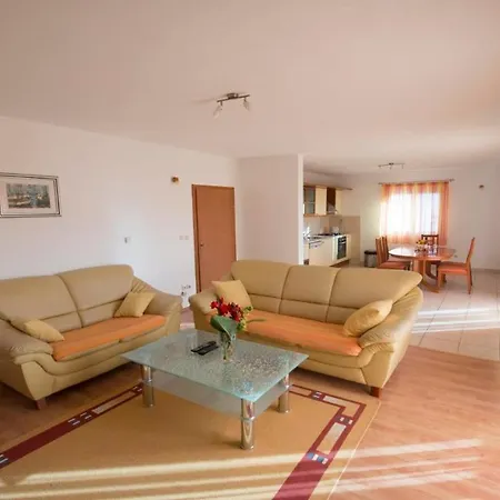 Guest house Meri 3*