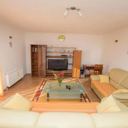 Meri Guest house Okrug Gornji